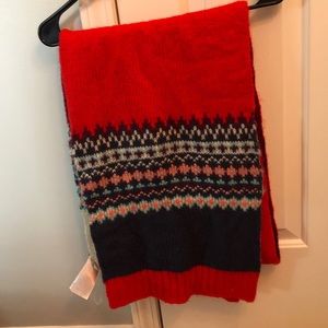 GAP scarf